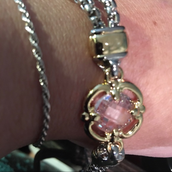 Magnetic clasp rhodium and gold bracelet. - Picture 8 of 10